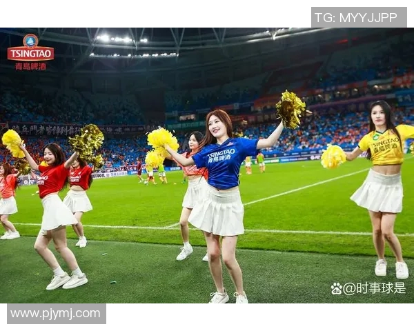 足球明星与球队的辉煌瞬间图文展示，感受绿茵场上的激情与梦想